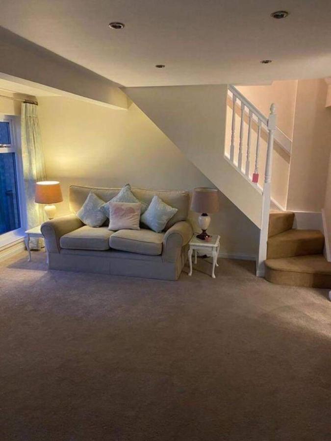 Lovely 1-Bed House In Stirling Eksteriør bilde